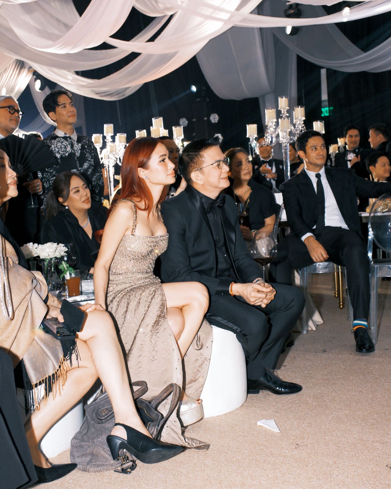 Heart Evangelista watches Gary Valenciano's performance with Chiz Escudero at her side (Photo: Meetkeso)
