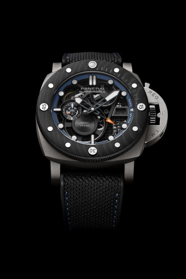 Panerai Submersible GMT Titanio Mike Horn Experience Edition PAM01670