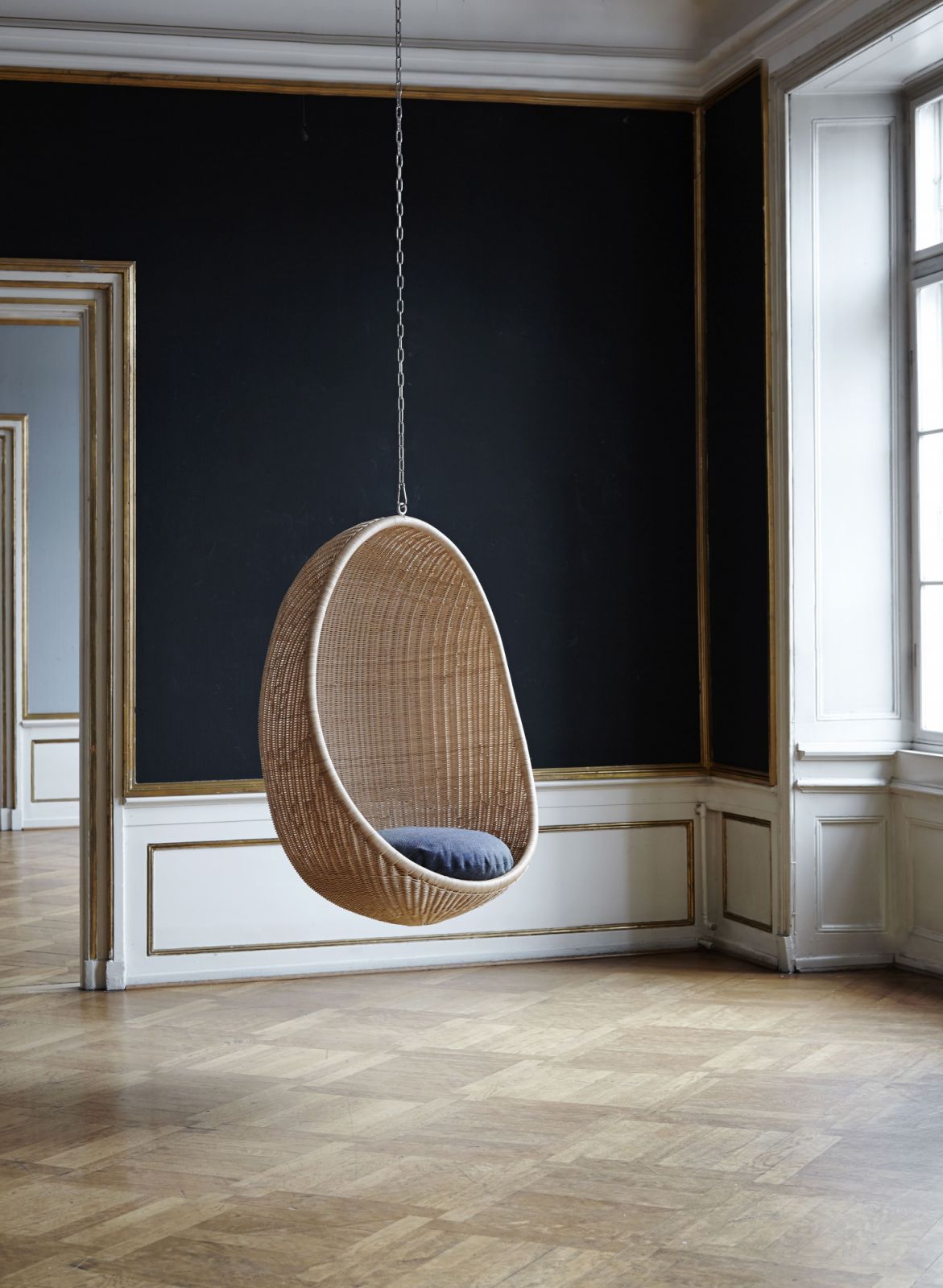 Hanging Egg Chair by Nanna & Jørgen Ditzel (Photo: Sika Design)