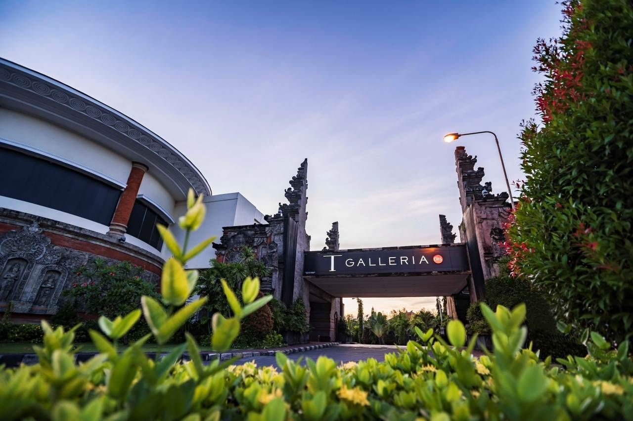 T Galleria
