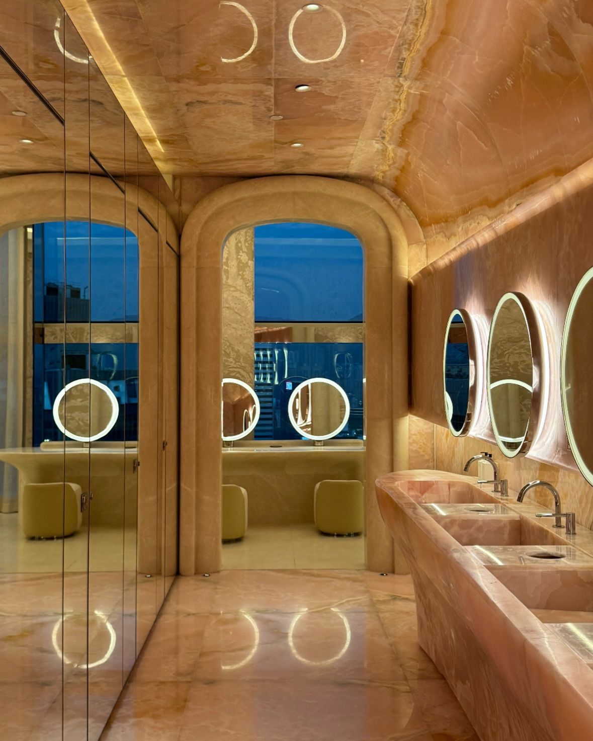 5 prettiest restaurant washrooms in Hong Kong that are just perfect for mirror selfies