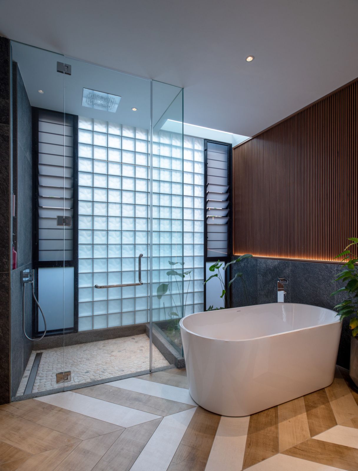 The warm palette extends to the bathroom