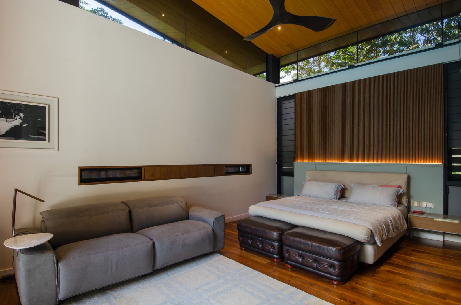 High ceilings in the bedrooms
