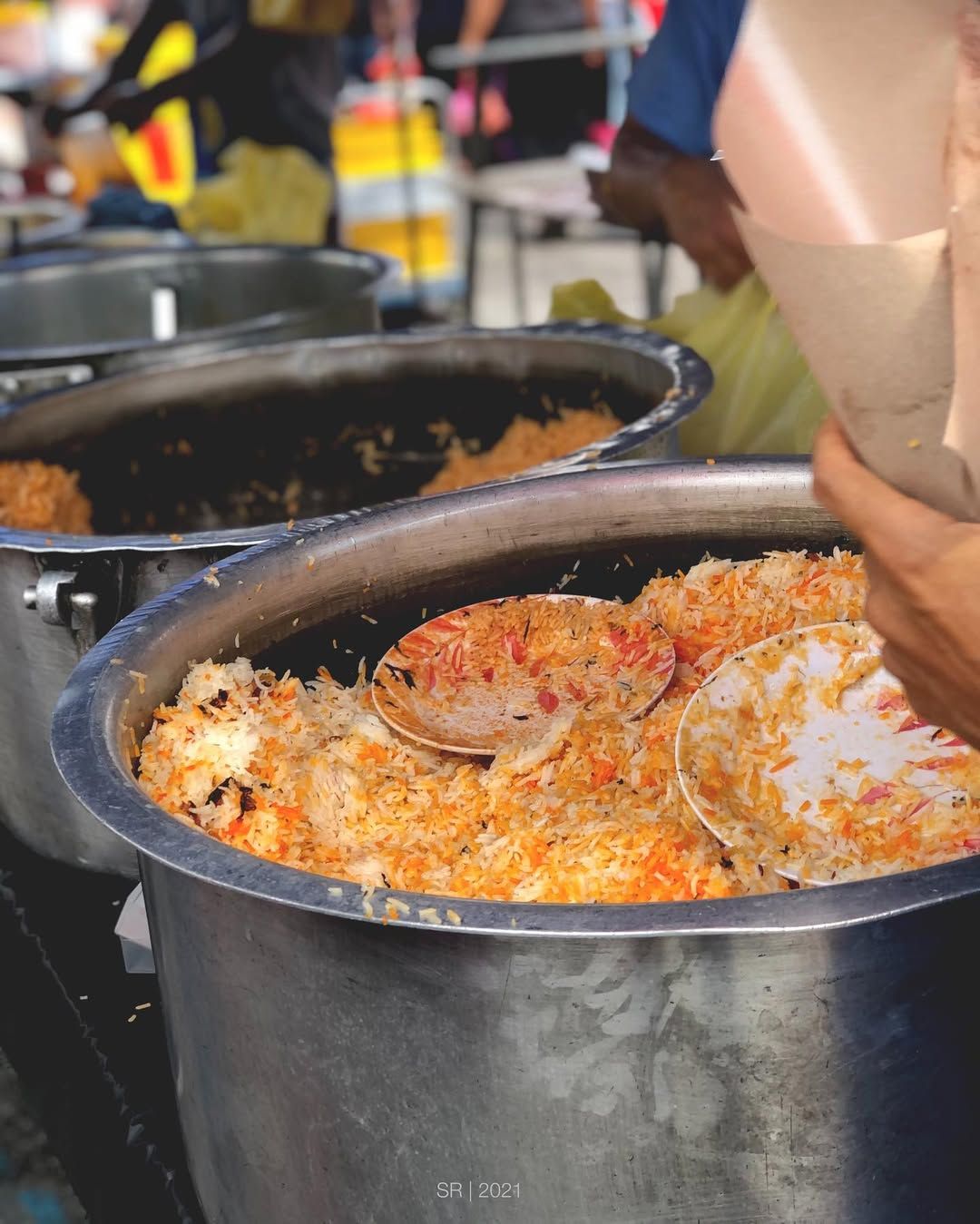 Biryani fresh from the pot (Photo: Instagram / @syah_eats)