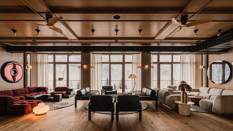 A fusion of 1960s modernism, Alpine resort traditions, and touches of Viennese café culture (Photo: Design Hotels)