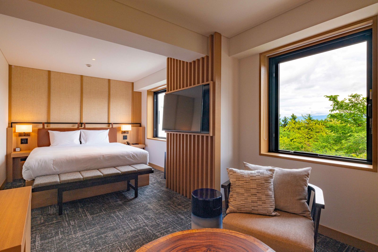 Japanese minimalism shines in the 78 guest rooms (Photo: Nozo Hotel)