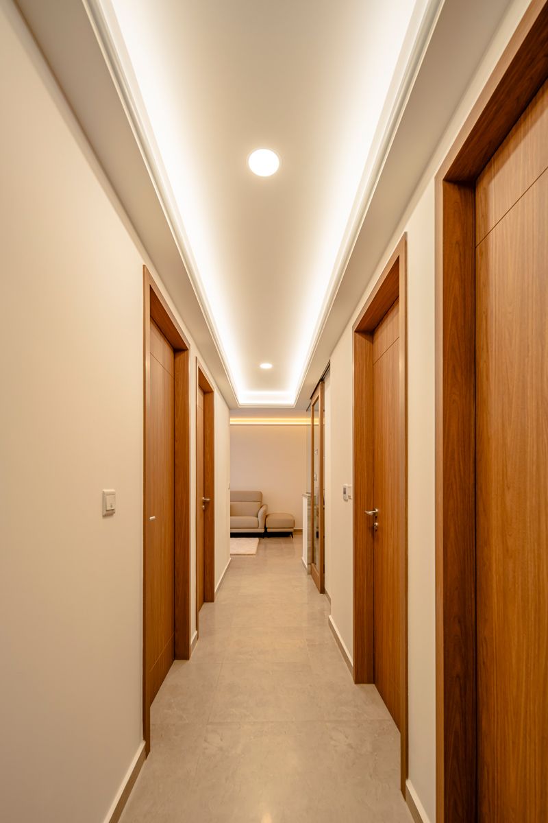 A typical corridor is transformed into a visually arresting spot thanks to the lighting strips