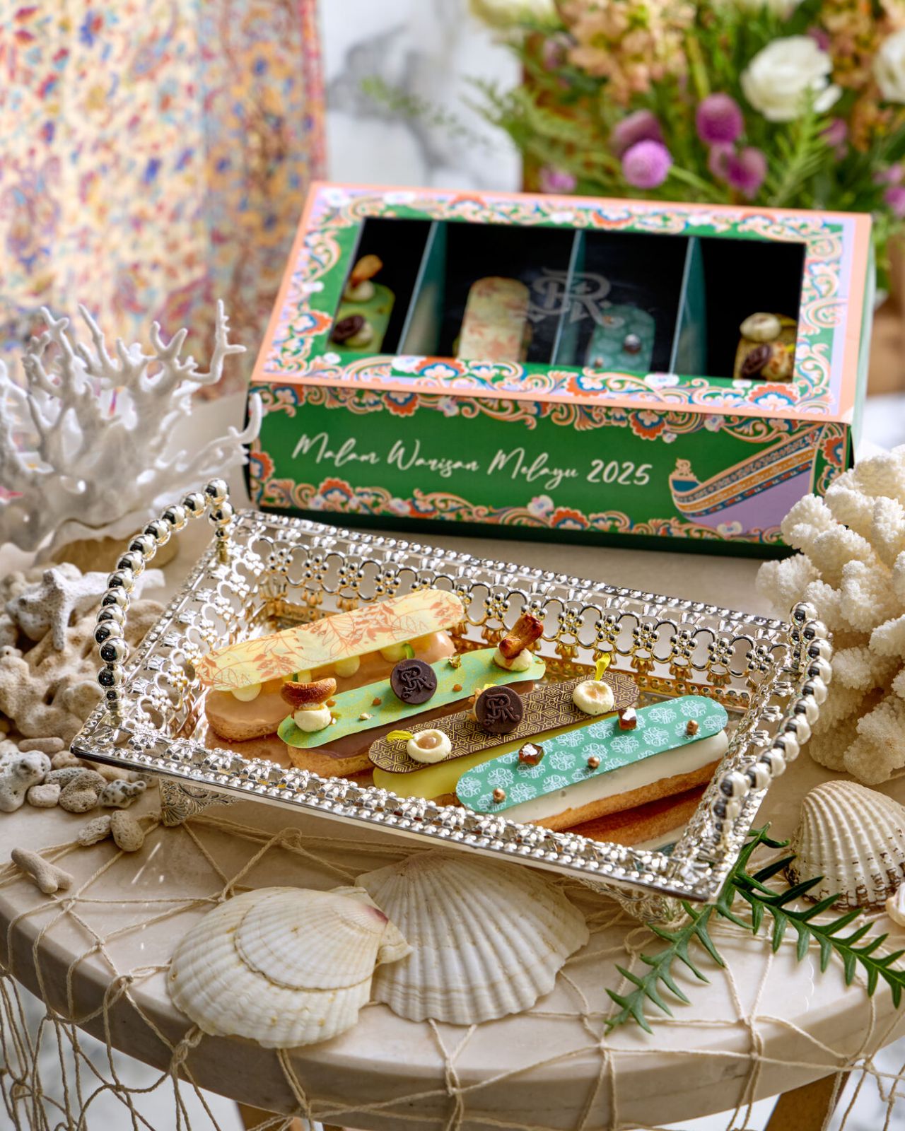 Eclairs with local flavour twists