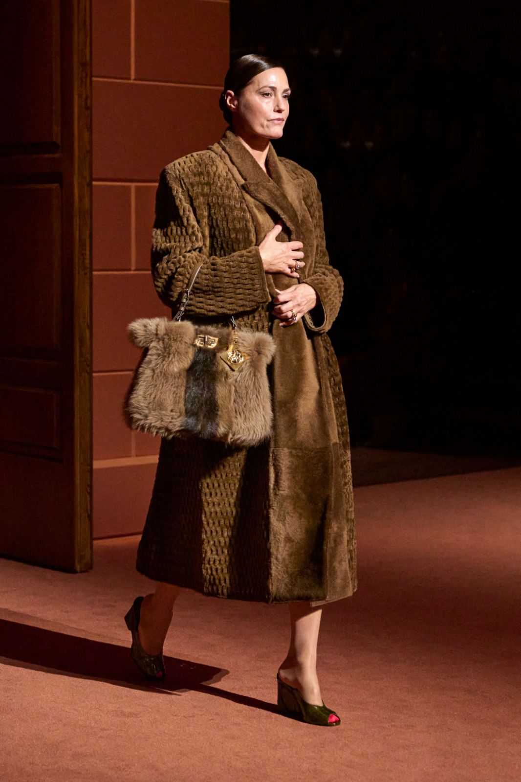 Fendi sàn diễn Milan Thu Đông 2025 6