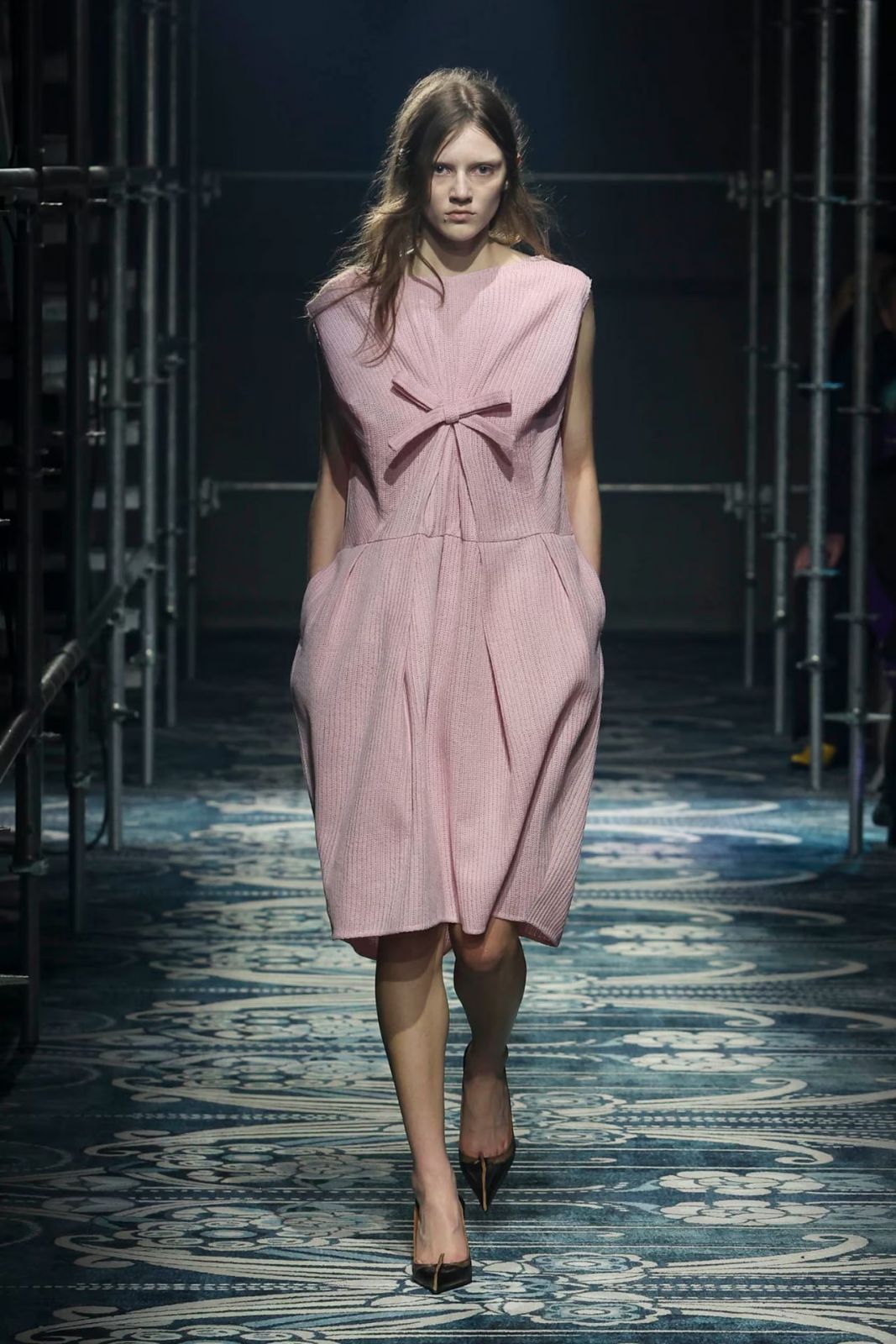 Prada sàn diễn Milan Thu Đông 2025 2