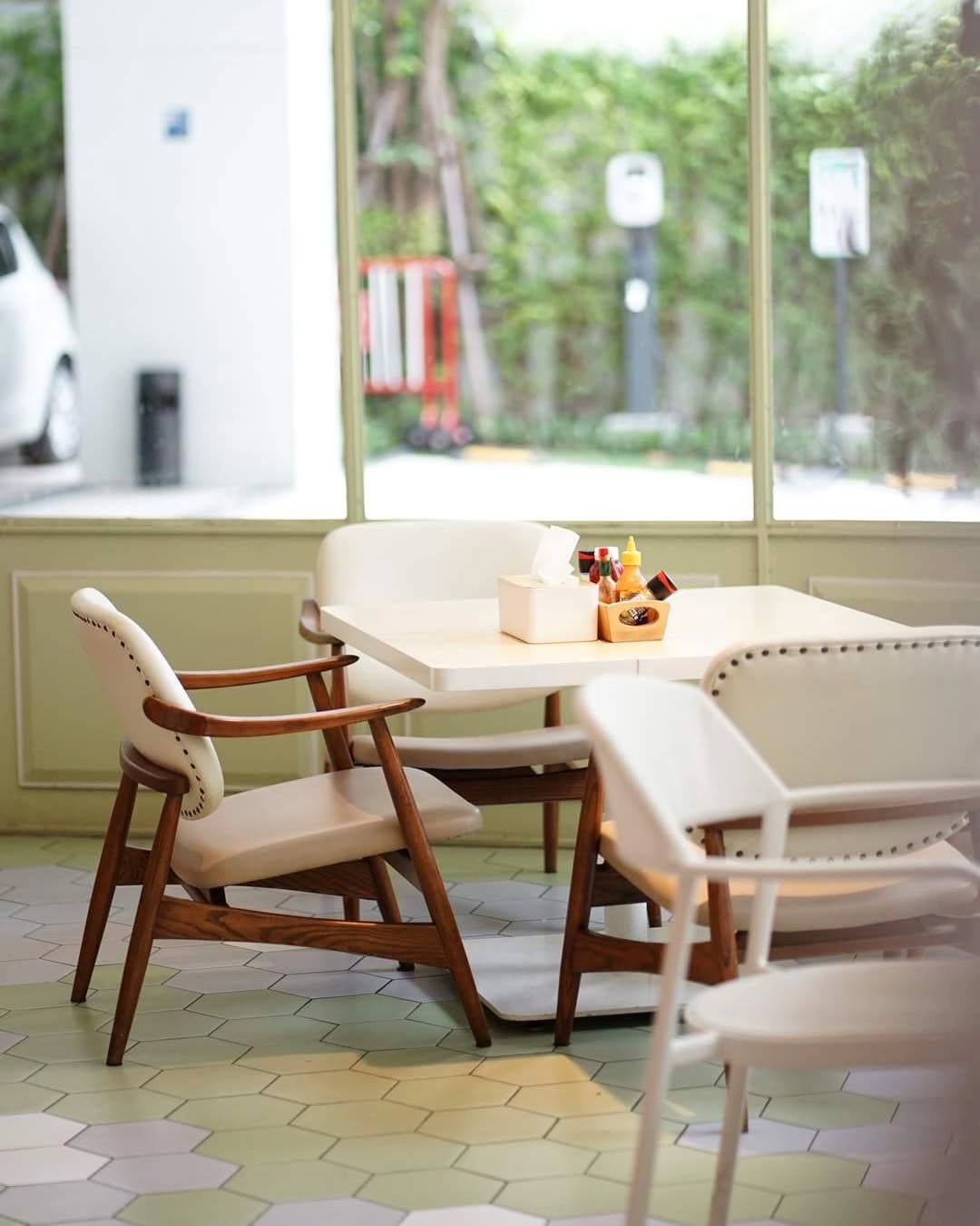 Brunch Paradiso ร้านอาหารและคาเฟ่ pet-friendly ในกรุงเทพ