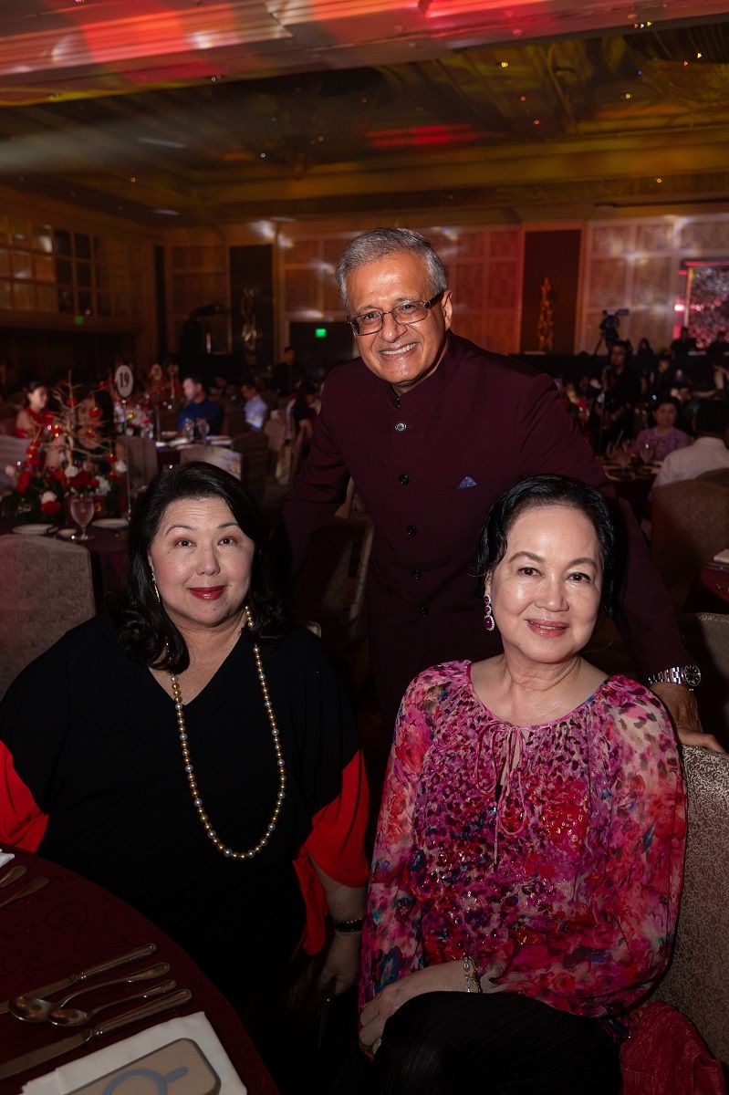 Sandeep Uppal with Irene Martel Francisco and Frannie Jacinto at HSBC's 150-year celebration in the Philippines