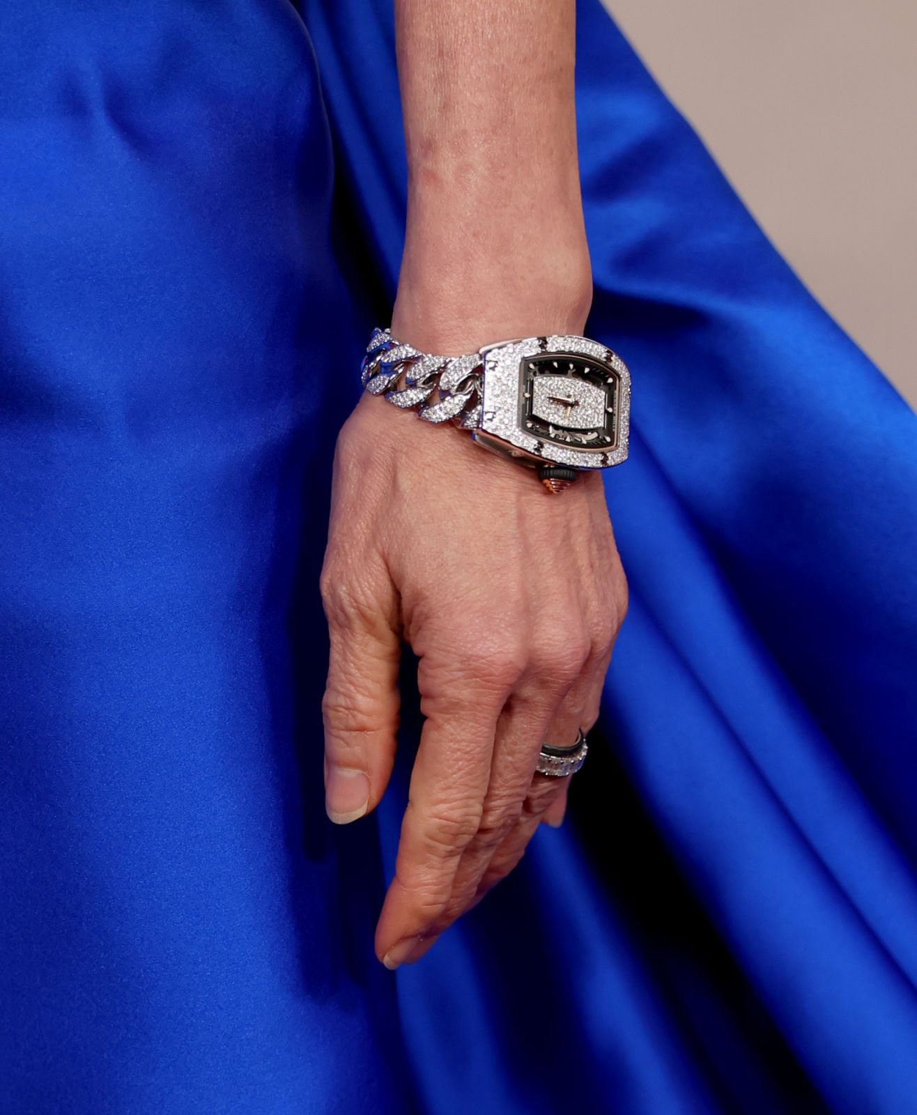 HOLLYWOOD, CALIFORNIA - MARCH 02: Michelle Yeoh, fashion detail, attends the 97th Annual Oscars at Dolby Theatre on March 02, 2025 in Hollywood, California. (Photo by Frazer Harrison/WireImage)