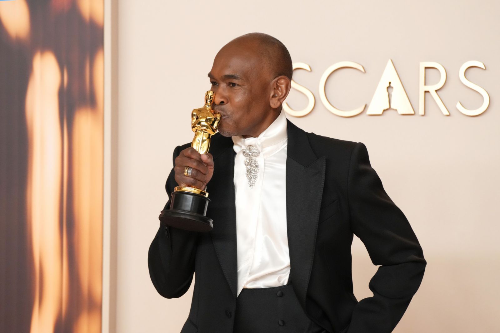HOLLYWOOD, CALIFORNIA - MARCH 02: Paul Tazewell, winner for costume design "Wicked," poses in the press room during the 97th Annual Oscars at Dolby Theatre on March 02, 2025 in Hollywood, California. (Photo by Jeff Kravitz/FilmMagic)