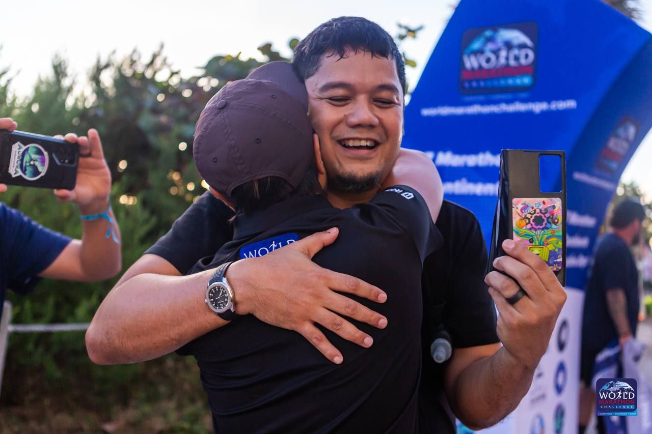 Mench Dizon with husband Gabby in the North America leg of the World Marathon Challenge (Photo: Mench Dizon)