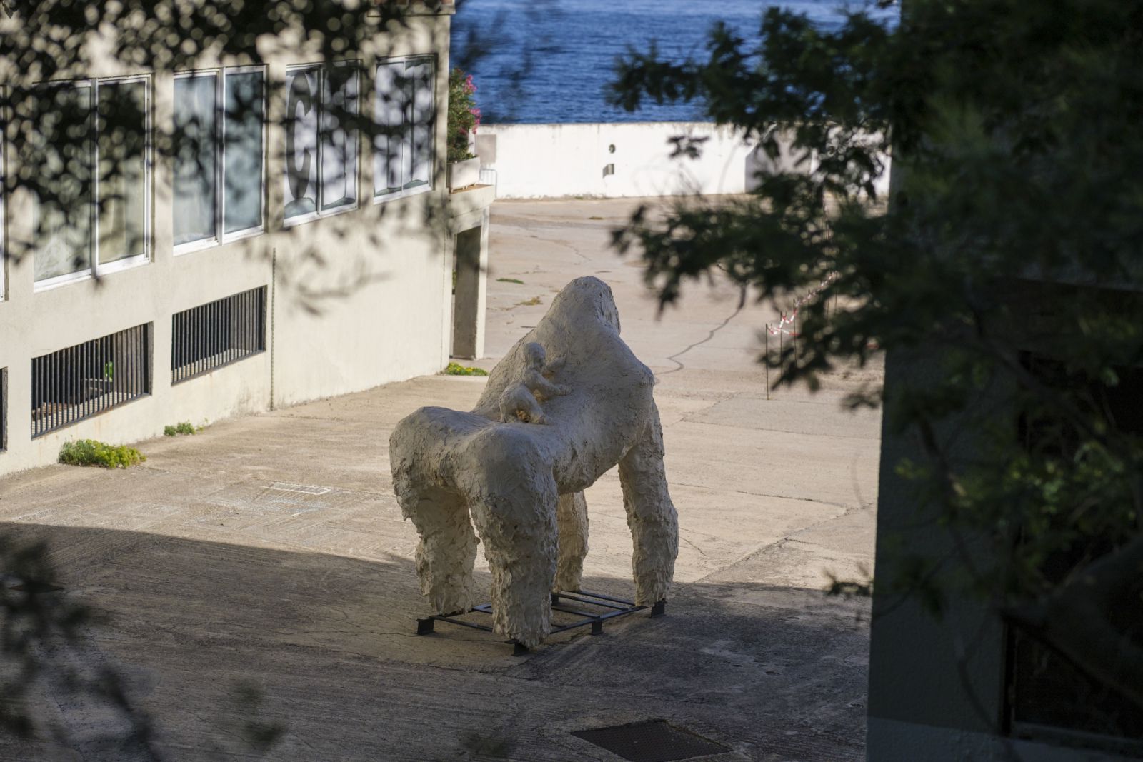 A “beast” sculpture by Alexis Minkiewicz (Photo: Port Tonic)