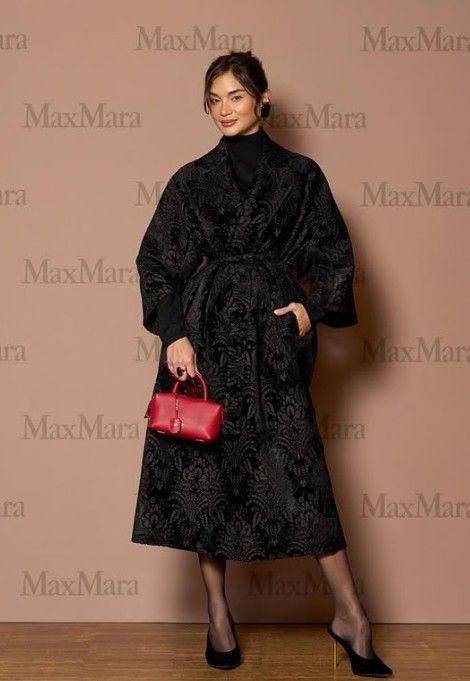 Pia Wurtzbach wears Max Mara at Milan Fashion Week (Photo: Instagram/@piawurtzbach)