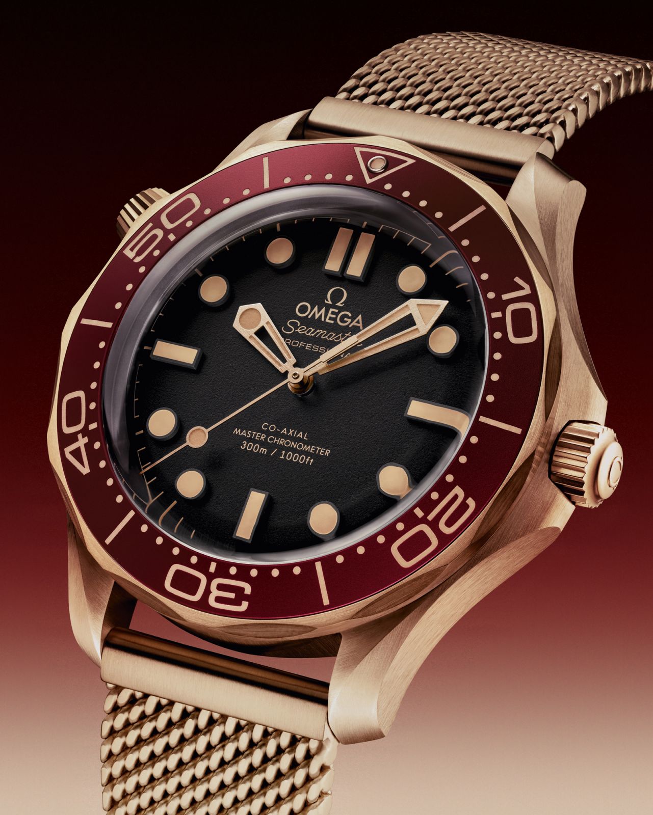 A closer look at the latest Seamaster's oxalic anodised aluminium bezel ring and dial (Photo: Courtesy of Omega)