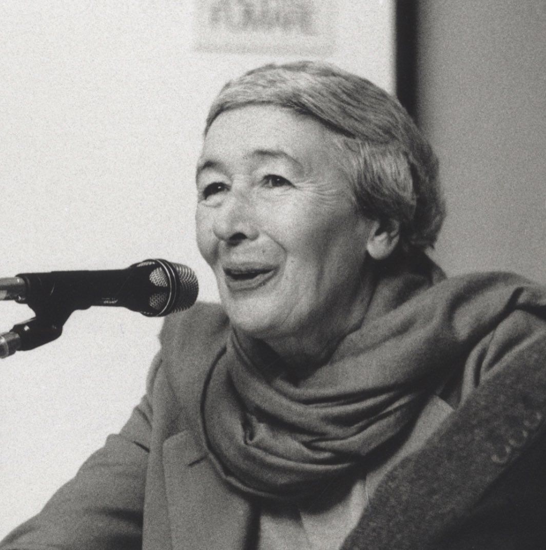 Gae Aulenti (Photo: Instagram / @archivio_gae_aulenti)