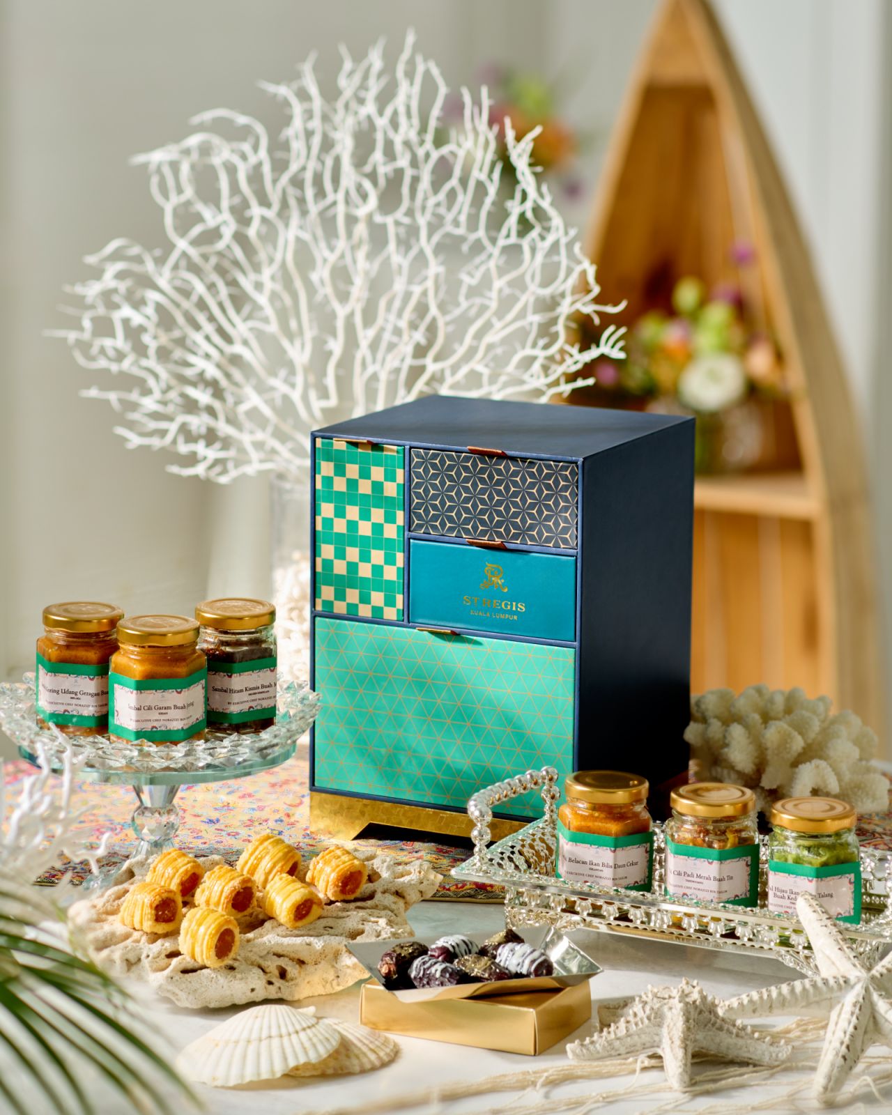 The Signature Edition Classic Gift Box from St. Regis