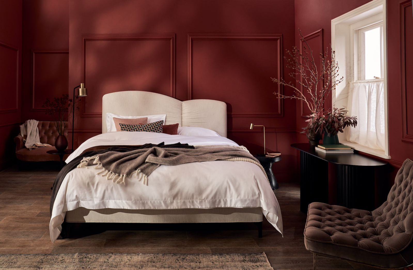 Vispring’s Luxe Collection with Sublime Superb Mattress, Sovereign Divan Shallowa and Kew Headboard (Photo:Vispring)