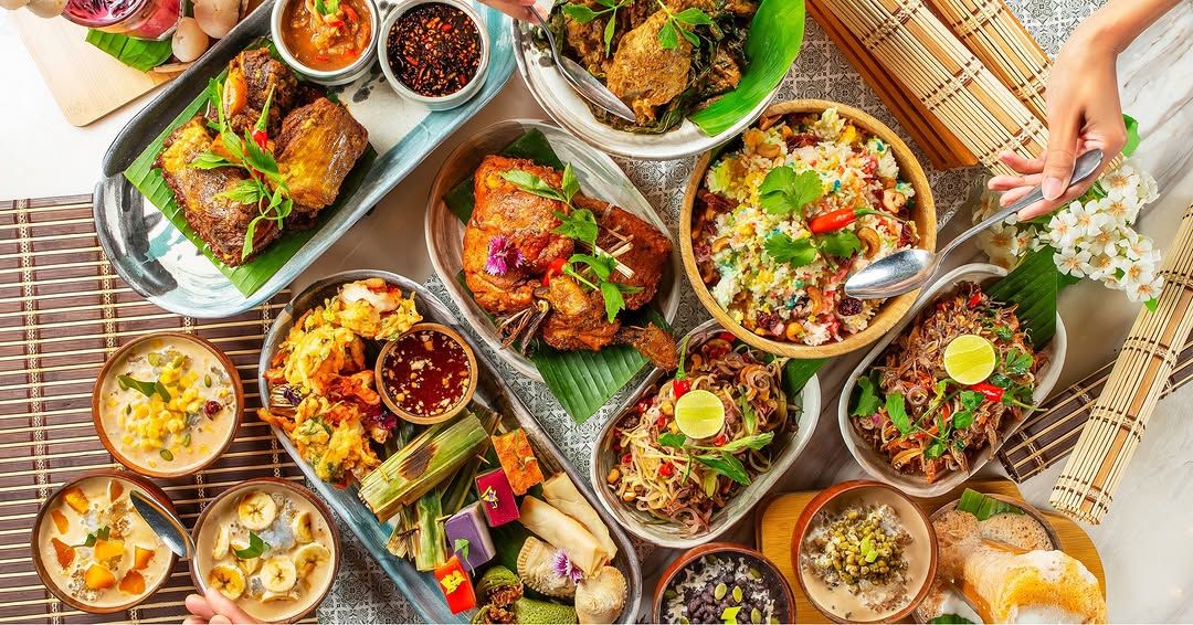 An authentic Malay feast at Cili Kampung (Photo: Instagram / @cilikampungmy)