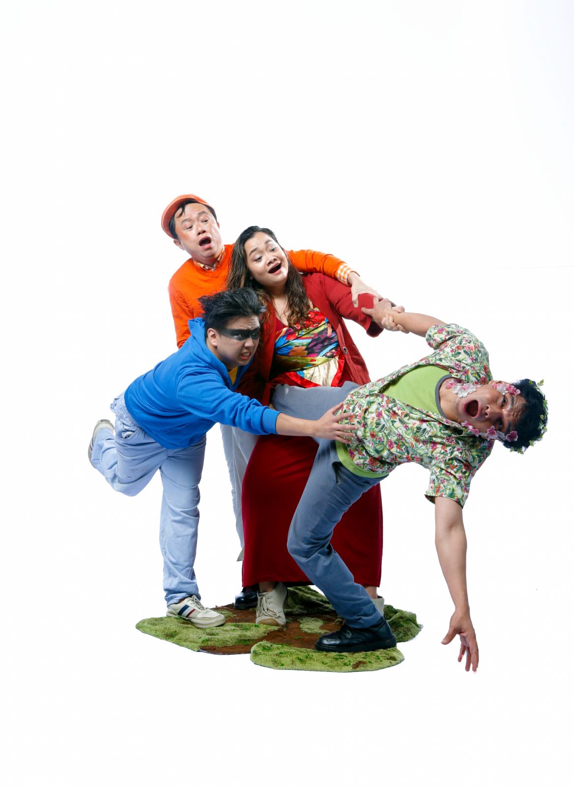 The cast of 'Climate In Crazies' (Photo Courtesy of Dulaang UP)
