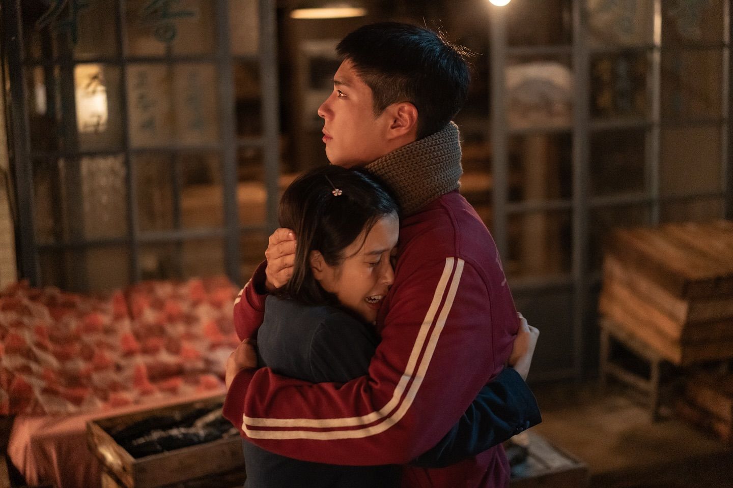 Park Bo-gum is a devoted husband in ‘When Life Gives You Tangerines.’ (Photo: Netflix)
