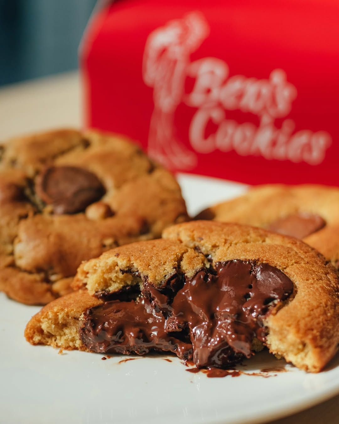 The famous Milk Chocolate cookie from Ben's (Photo: Instagram / @ benscookies)