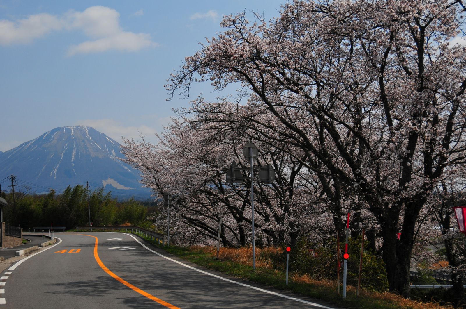 Mt.Daisen in Spring time.