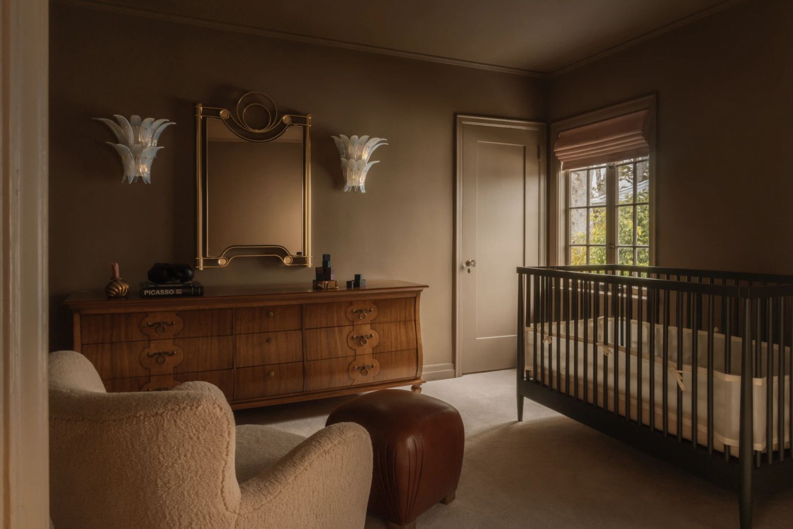 A soothing neutral palette in Villa Grecco’s nursery, designed by Tiffany Howell of Night Palm (Photo: Pablo Enriquez)
