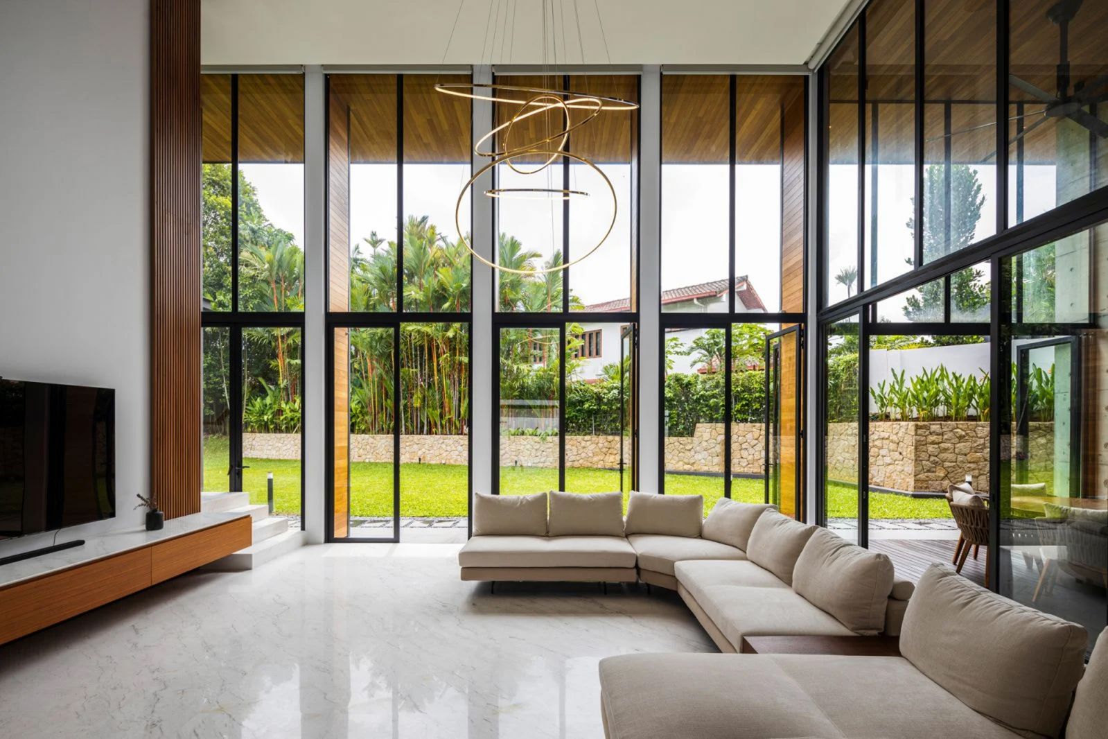 Meaningful living spaces with an intuitive flow