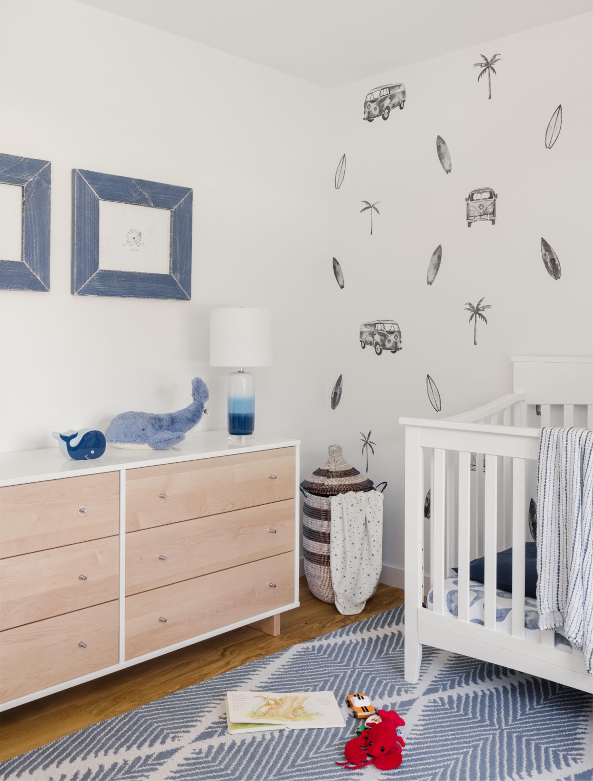 Vintage beach-inspired decals in McGovern Project’s Sag Harbor project (Photo: Kylie Fitts Photography)