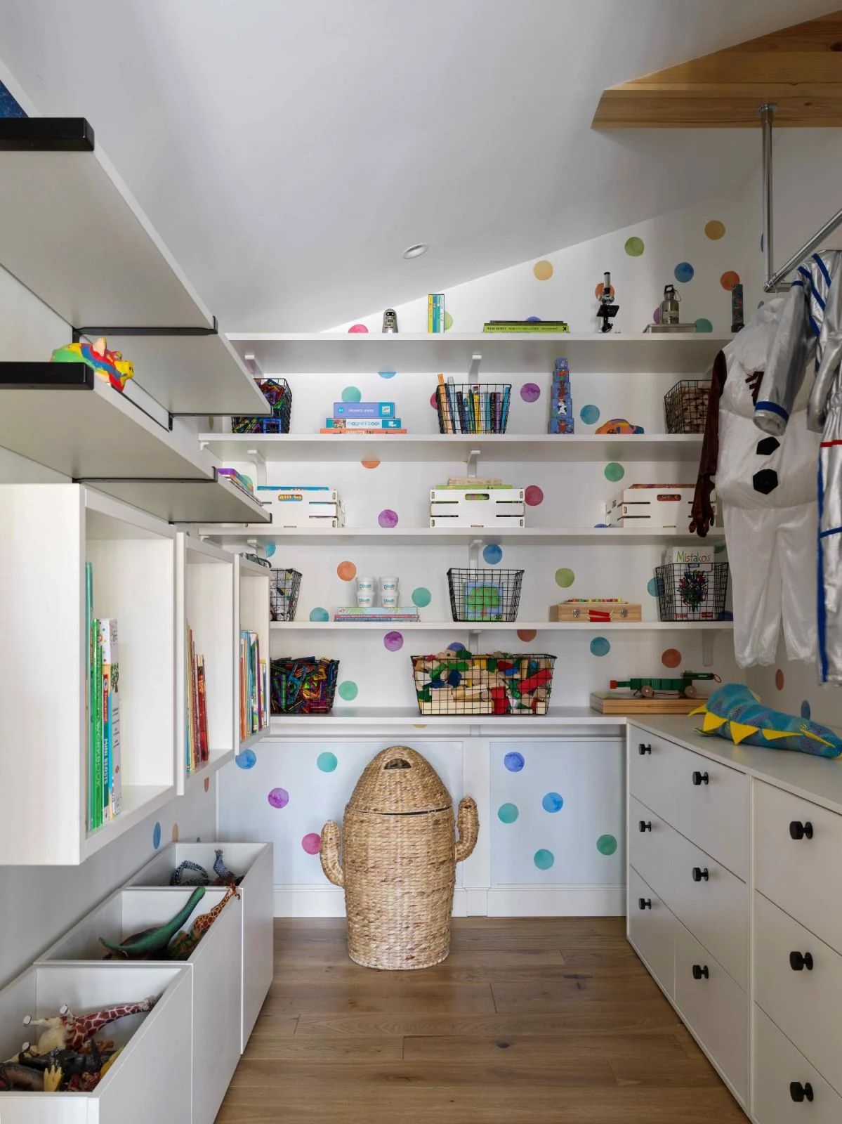 Thoughtful storage solutions incorporated into children’s room designs (Photo: Sergey Krasyuk)