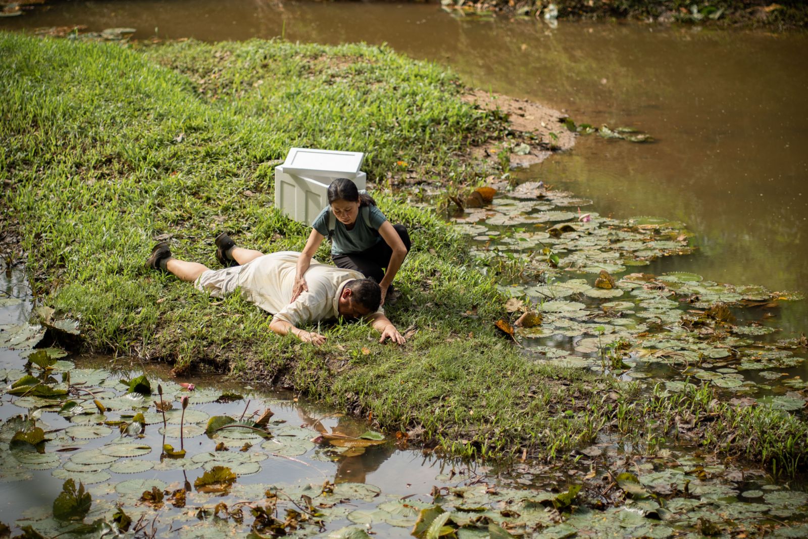 Scene from Singaporean filmmaker Nelson Yeo’s debut feature film ‘Dreaming & Dying’ (Photo: Grace Baey)