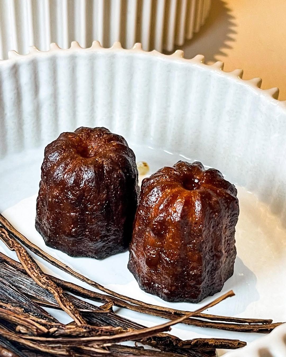 Canelé at Odette (Photo: Instagram/@meilinyeoh)