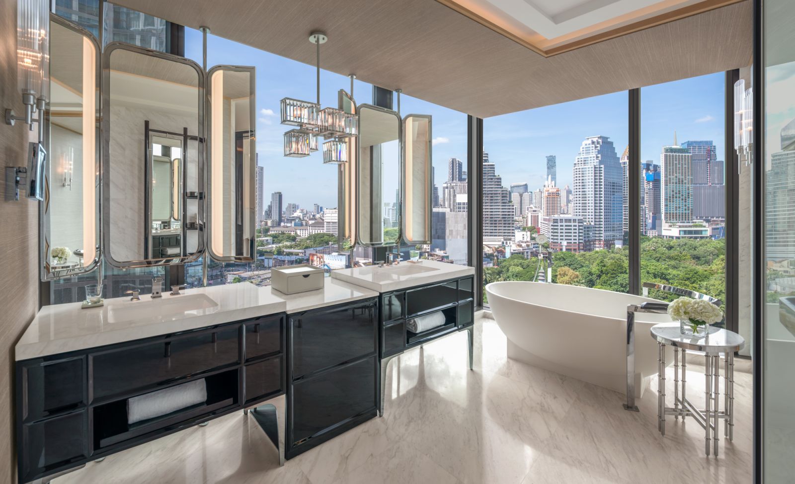 ดีไซน์ภายในห้องพักโรงแรม The Ritz-Carlton Bangkok (ภาพ: The Ritz-Carlton Bangkok)