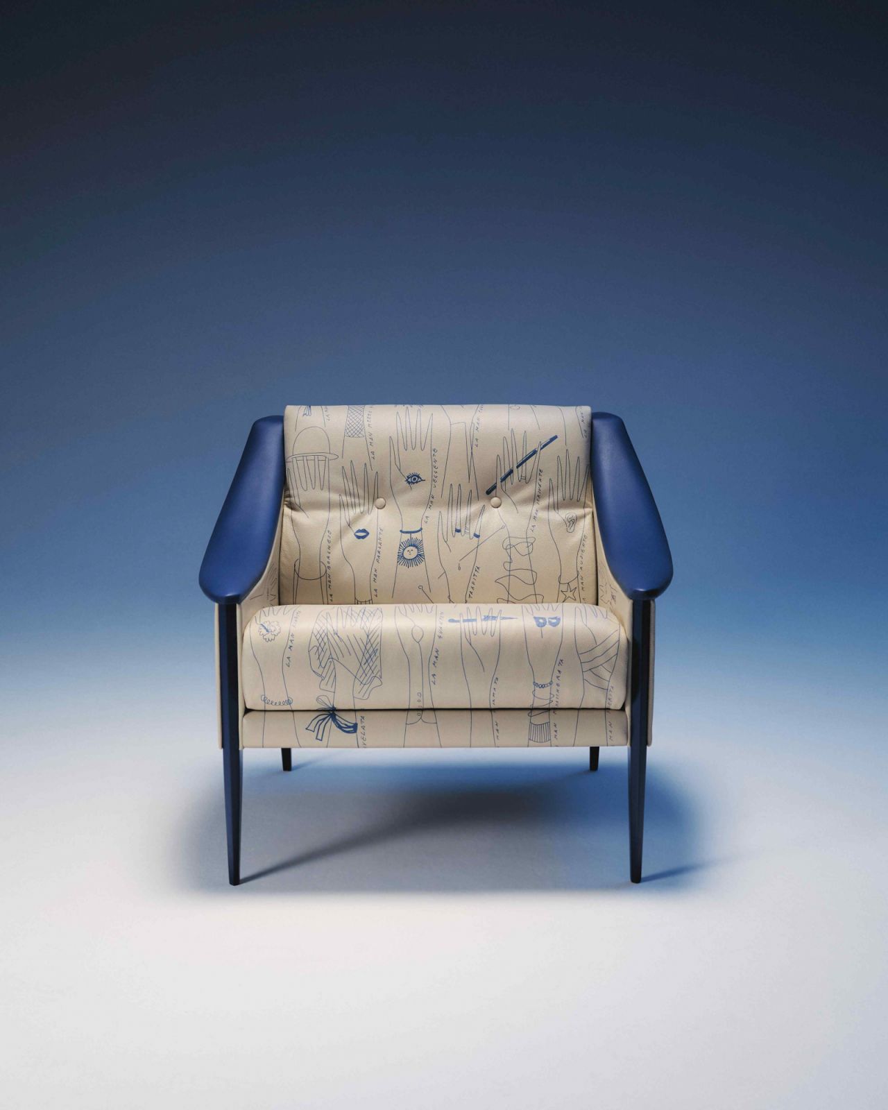 Upholstered in Pelle Frau ColorSphere Impact Less leather
