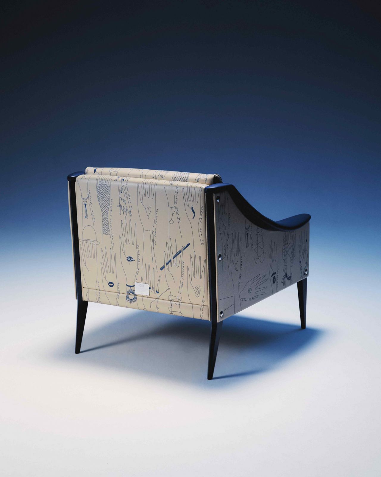 Squared lines that contrast with the curved armrests