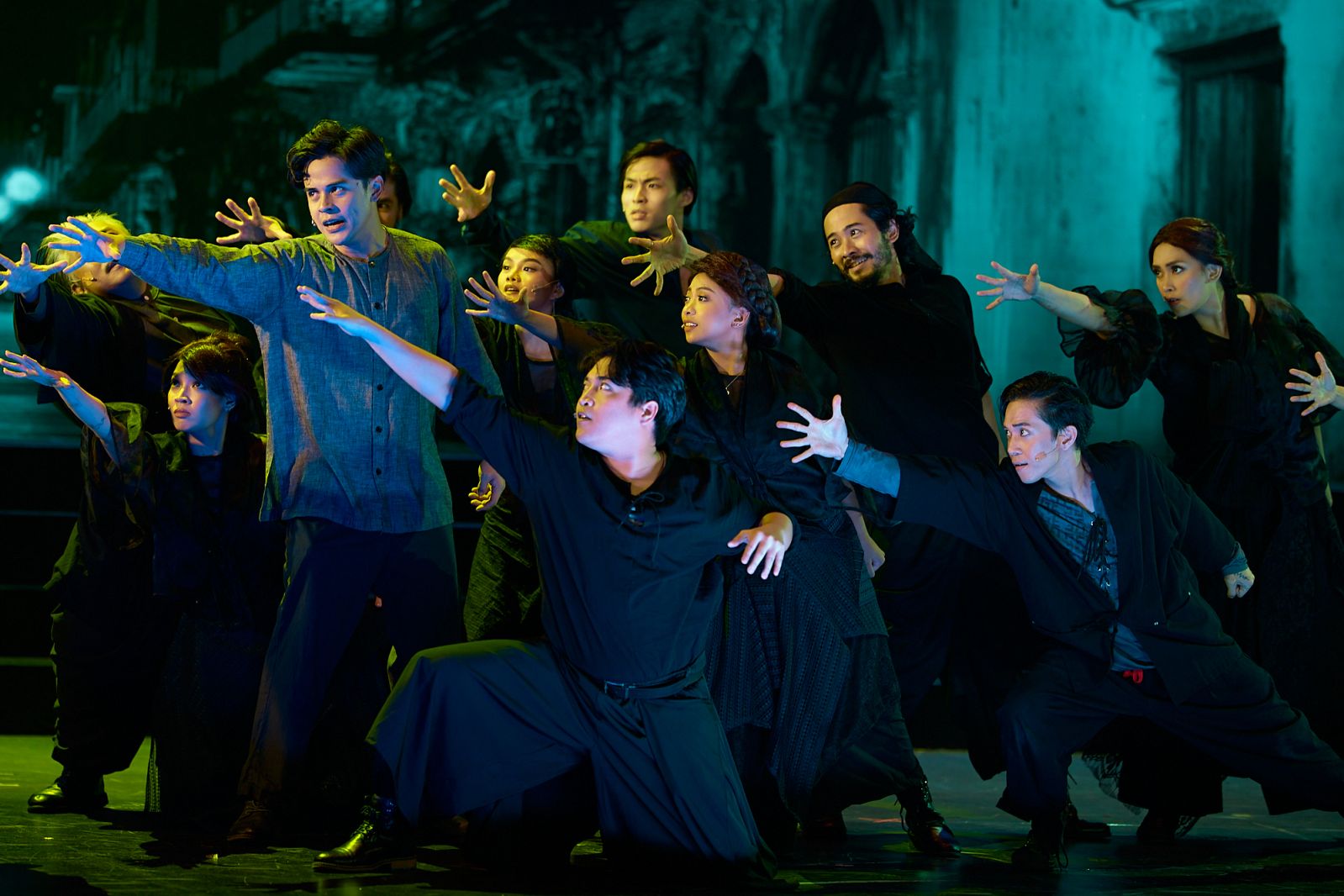 Khalil Ramos as Elesi with the ensemble on stage (Photo: Reine Paisley)