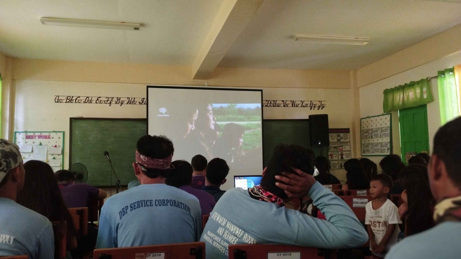 Karen Salutan-Krukover and the EdukSine team hold block screenings in far-flung communities (Photo: Karen Salutan-Krukover)