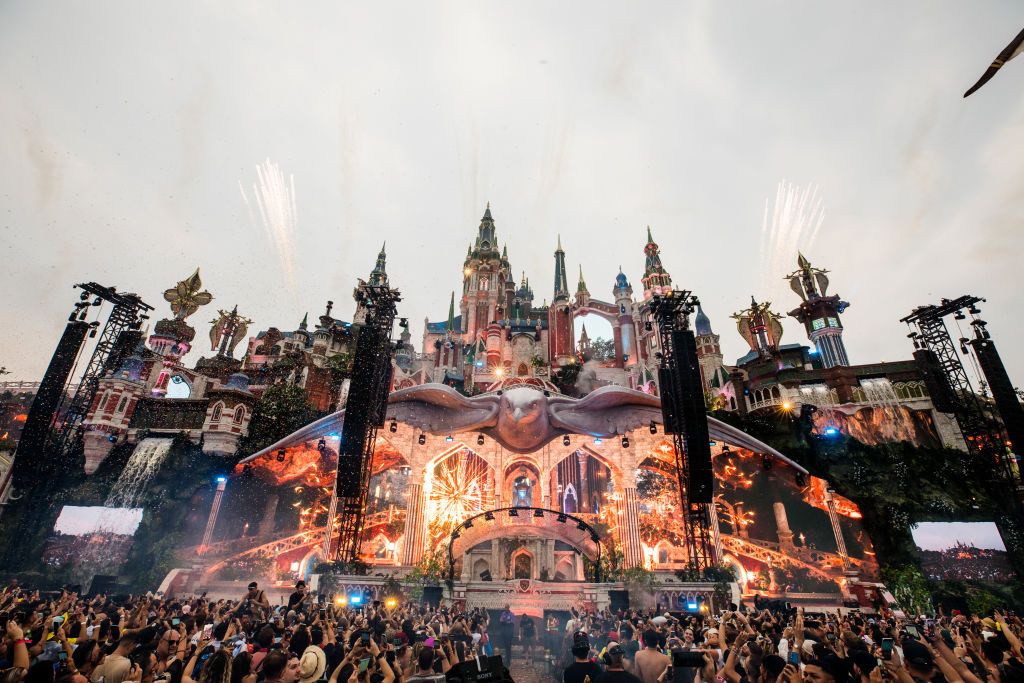 SAO PAULO, BRAZIL - OCTOBER 11: A general view of the Main Stage atmosphere with fireworks at 'Tomorrowland Brasil 2024' music festival at Parque Maeda - Itu on October 11, 2024 in Sao Paulo, Brazil. (Photo by Mauricio Santana/Getty Images)
