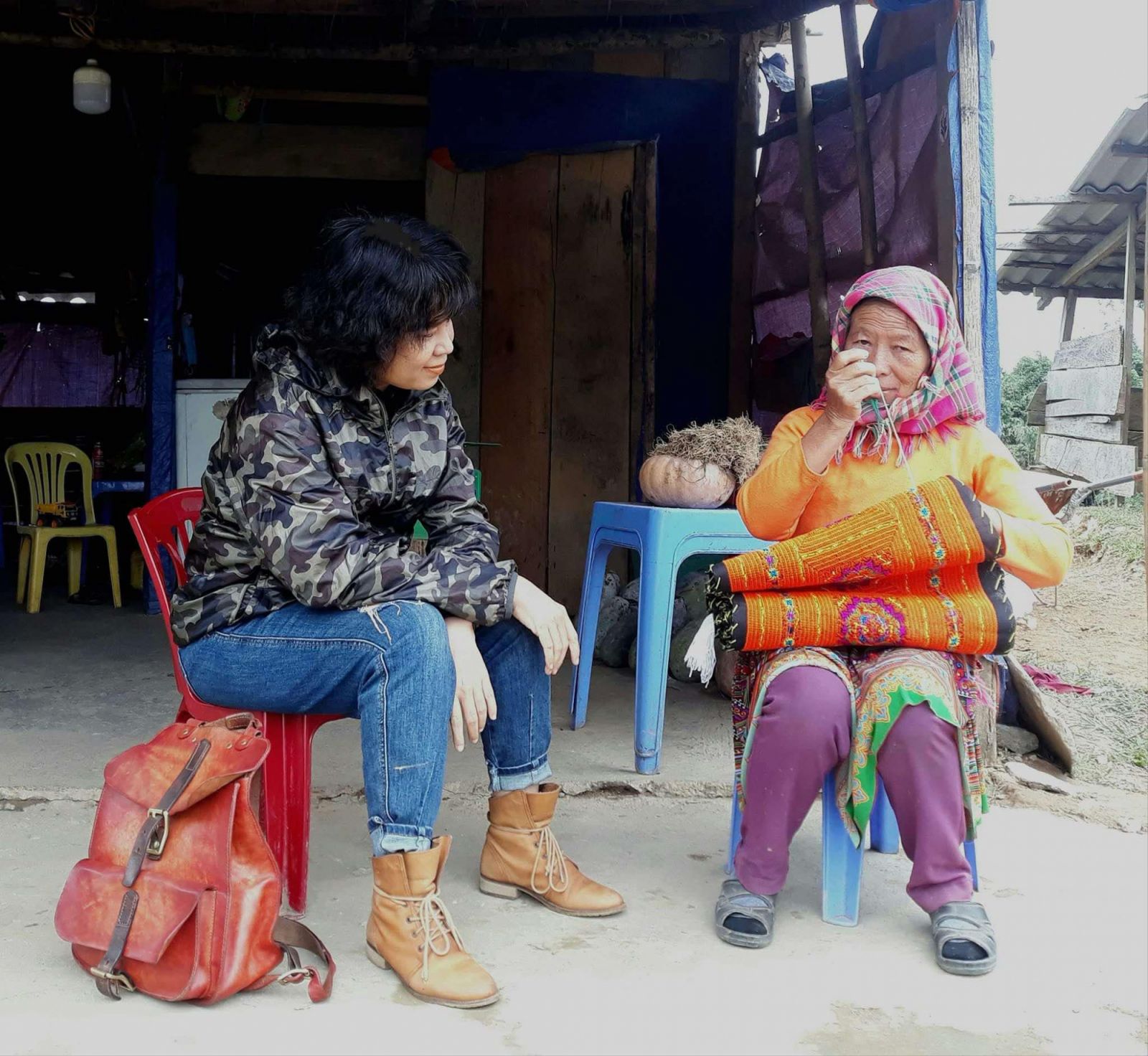 Director Doan Hong Le during filming