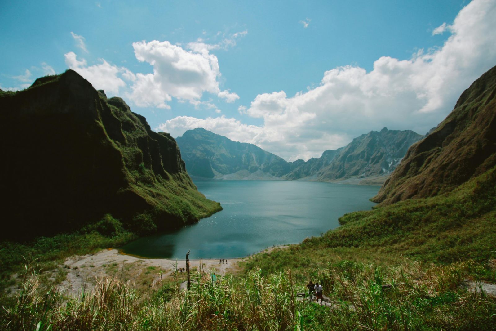 The crater lake of Mt. Pinatubo in Zambales (Photo: Belle Co/Pexels)