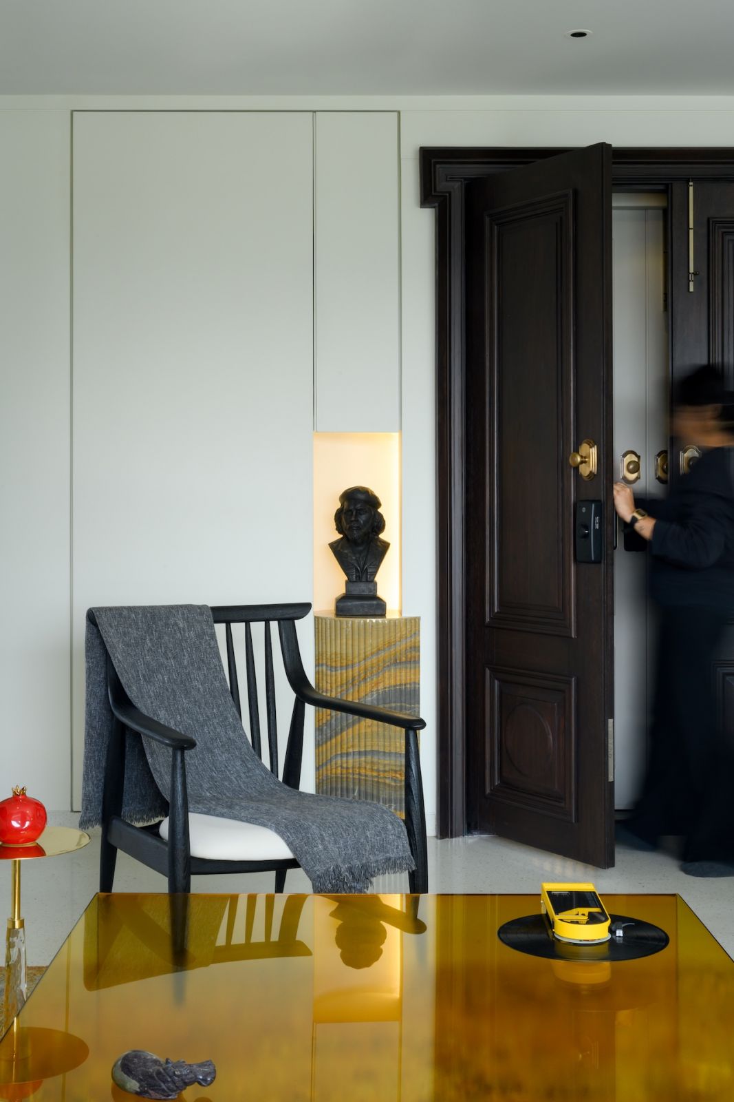 Details of the living room in a Mumbai, India family home (Photo: Jhanvi Thakkar)