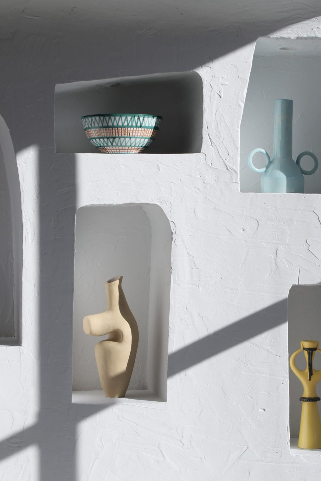 Close-up of the decorative alcoves that punctuate the walls (Photo: Jacquemus)