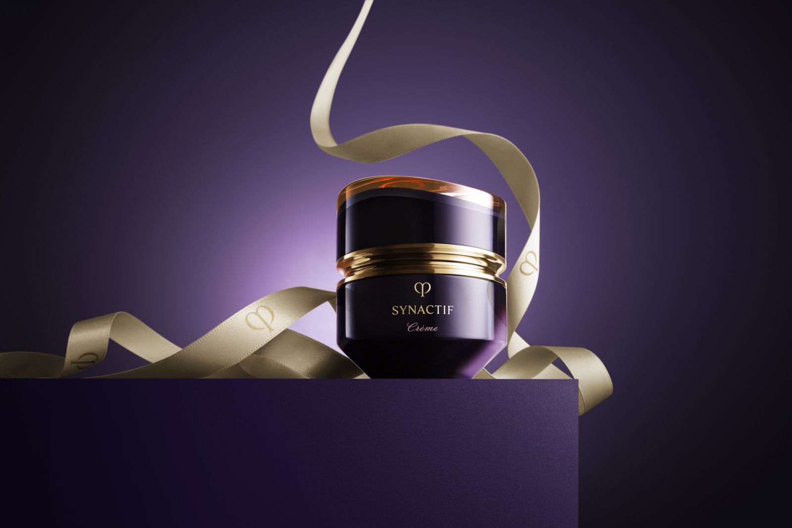 Explore Clé de Peau Beauté's event with Kaisin's surrealism