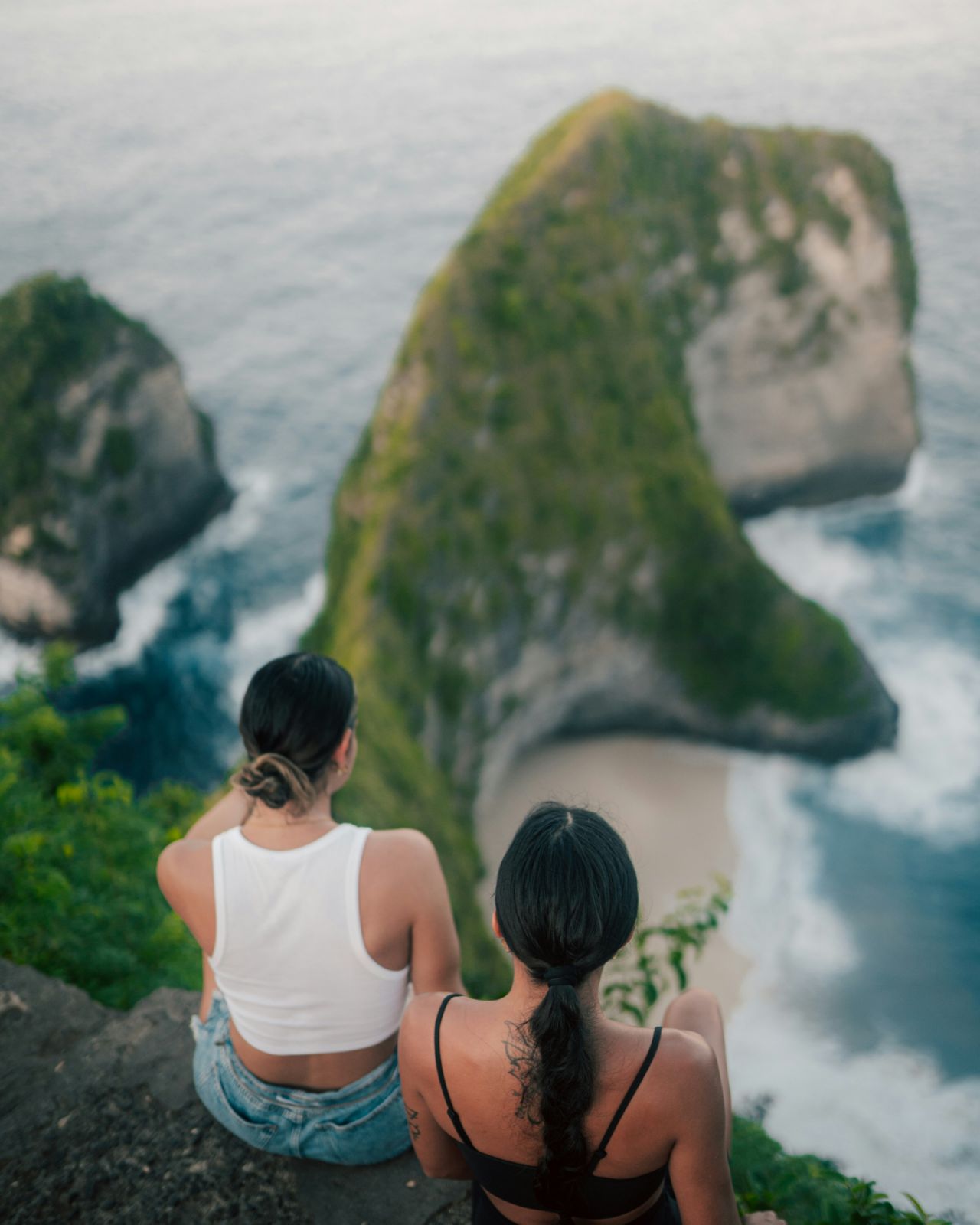 A trip to Bali, Indonesia can be equally thrilling and relaxing (Photo: Spenser Sembrat/Unsplash)