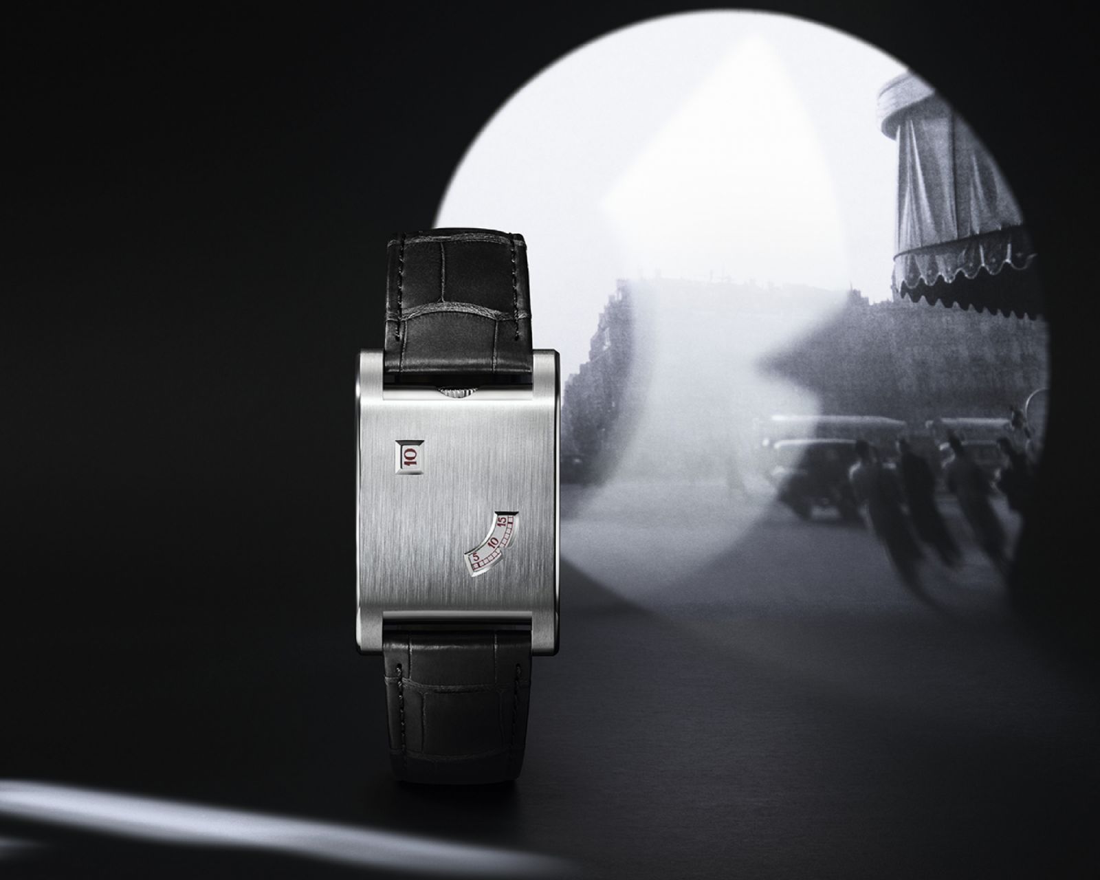 Cartier Privé Tank à Guichets (Photo: courtesy of Cartier)