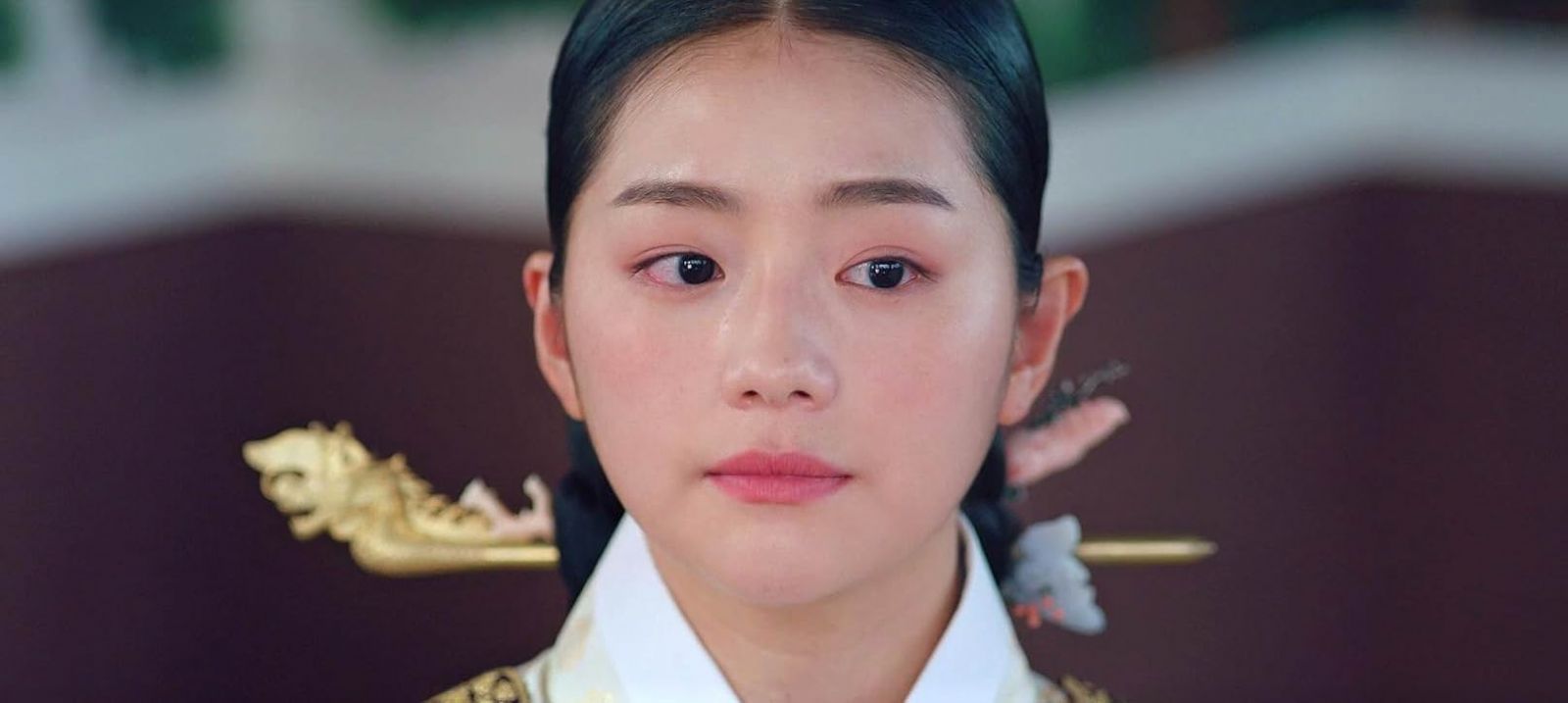 Byeon Seo-yun plays the queen in ‘Moonshine.’ (Photo: IMDb)
